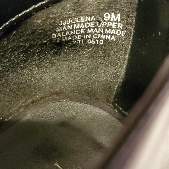 Nine and Co. Black heels shoes. - Picture 10 of 10